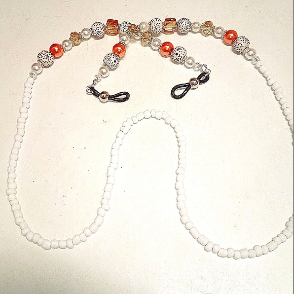 28" Handmade Peach & White Crystal & Glass Pearl Eyeglass Holder Lanyard - Picture 2 of 3